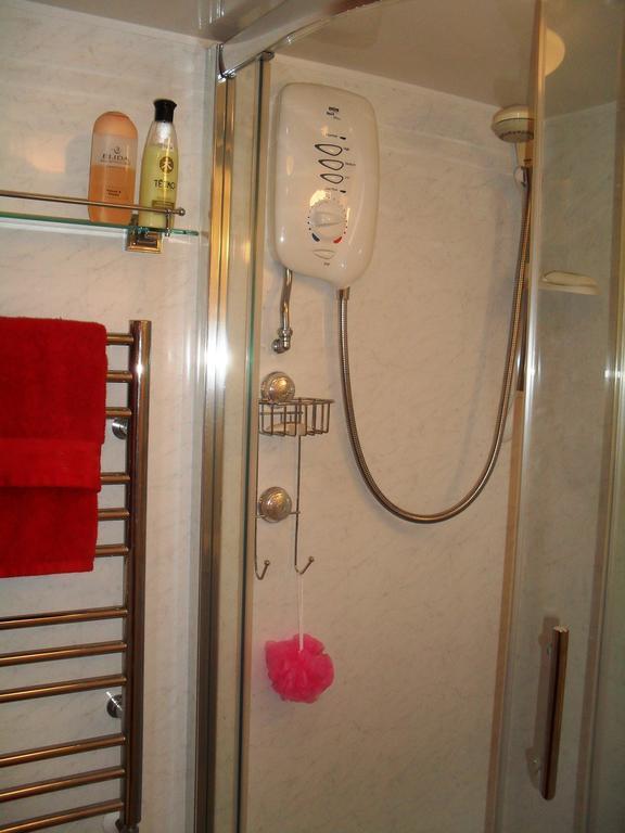 Corwen Holiday Apartment 랜디드노 외부 사진